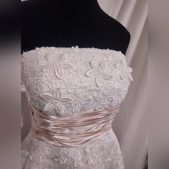 Wedding/prom dress - Picture 3 of 7